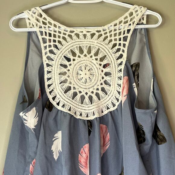 Shein Curve Bluish Gray Feather Print Tank Top Size 2XL - Picture 5 of 10